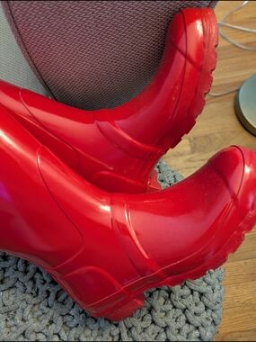 Women’s Red Hunter Waterproof Rain Boots Like NEW